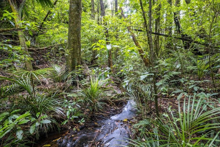 Photo of property in 531 Frankley Road, Hurworth, New Plymouth, 4371