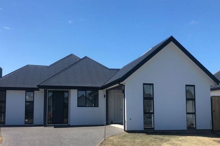 Photo of property in 11 Meadow Stream Drive, Casebrook, Christchurch, 8051