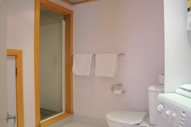 Photo of property in 227/6 Left Bank, Te Aro, Wellington, 6011