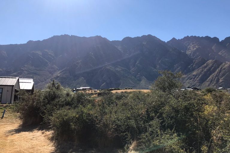 Photo of property in 9 Kerrera Lane, Jacks Point, Queenstown, 9371