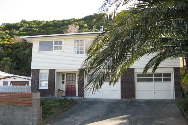 Photo of property in 53 Mcgowan Road, Wainuiomata, Lower Hutt, 5014