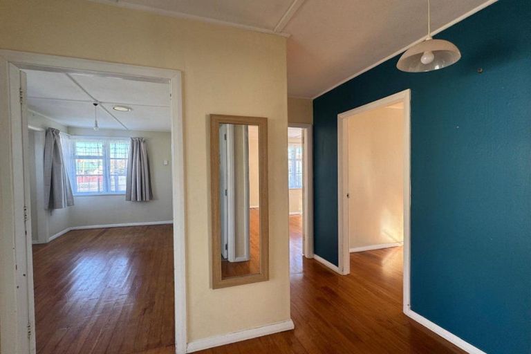 Photo of property in 1011 Saint Aubyn Street West, Saint Leonards, Hastings, 4120