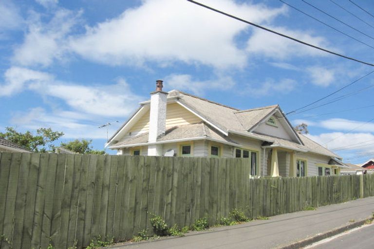 Photo of property in 9 Overtoun Terrace, Hataitai, Wellington, 6021