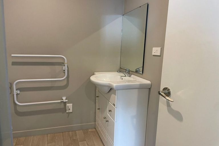 Photo of property in 470b Barbadoes Street, Edgeware, Christchurch, 8013