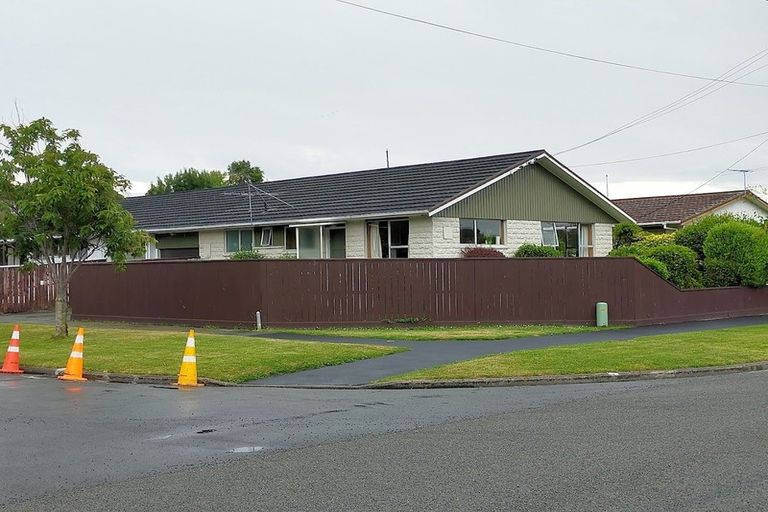 Photo of property in 2/10 Prossers Road, Saint Martins, Christchurch, 8022