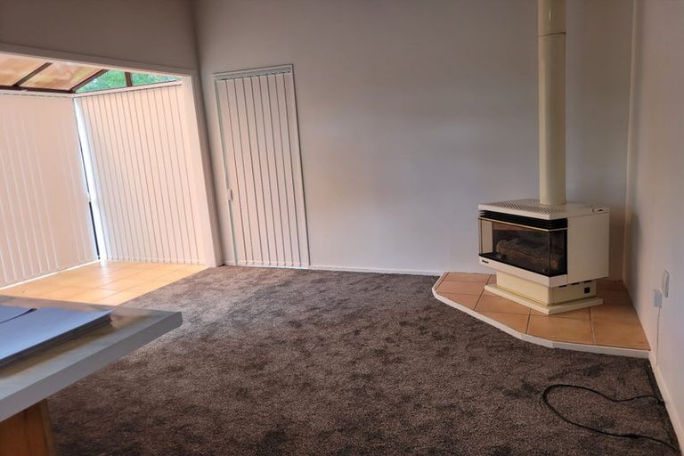 Photo of property in 64b Pleasant Road, Glen Eden, Auckland, 0602