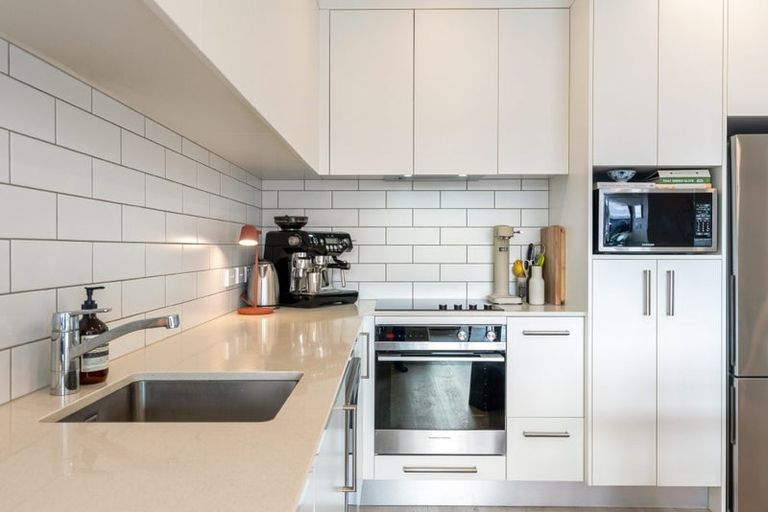 Photo of property in 201/2b Matatiki Street, Northcote, Auckland, 0627