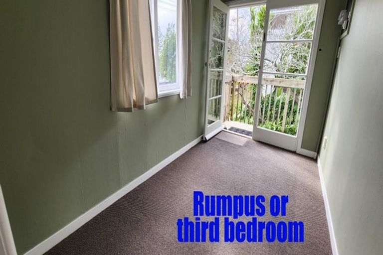 Photo of property in 38 Newhaven Terrace, Mairangi Bay, Auckland, 0630