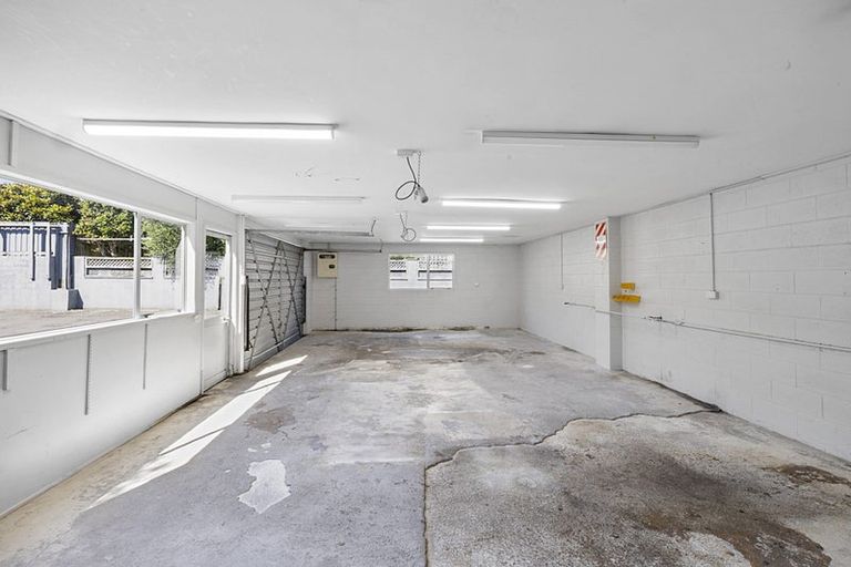 Photo of property in 17a Cutfield Road, New Plymouth, 4310