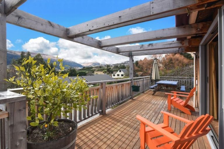 Photo of property in 75 Oregon Drive, Kelvin Heights, Queenstown, 9300