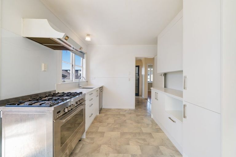 Photo of property in 799 Te Atatu Road, Te Atatu Peninsula, Auckland, 0610