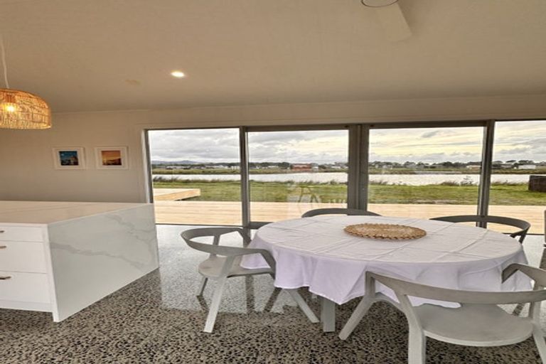 Photo of property in 218 Hamiora Street, Matarangi, 3592