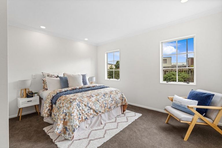 Photo of property in 14 Olliver Grove, Waikanae Beach, Waikanae, 5036