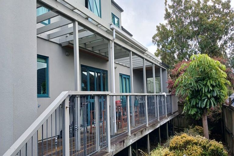 Photo of property in 15 Quebec Road, Milford, Auckland, 0620