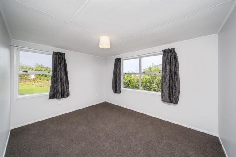 Photo of property in 22 Iredale Road, Hawera, 4610