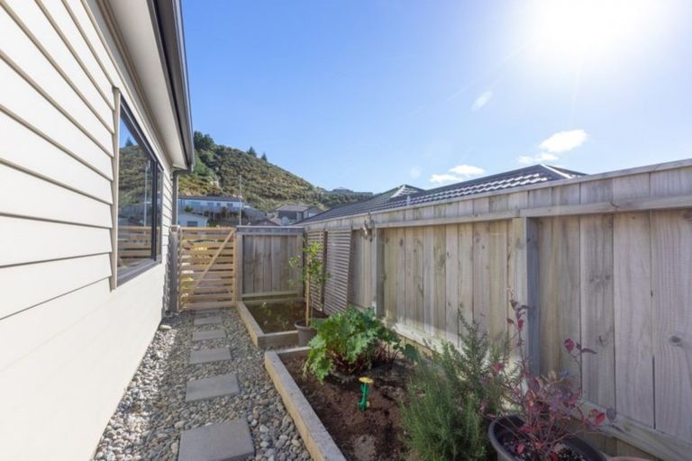 Photo of property in 71 Staithes Drive North, Whitby, Porirua, 5024