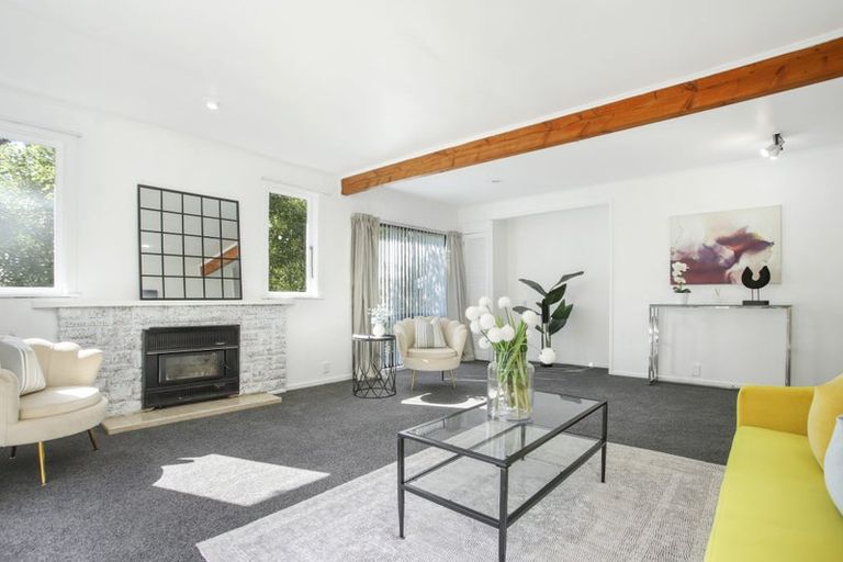 Photo of property in 54 Derwent Crescent, Titirangi, Auckland, 0604