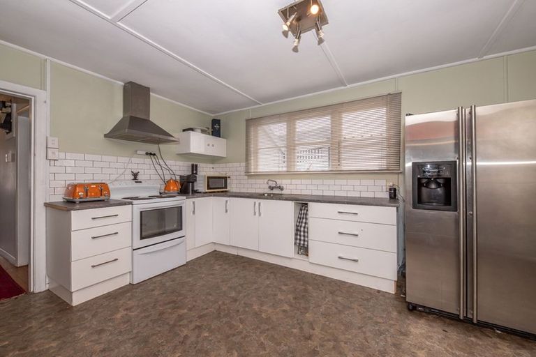 Photo of property in 66 Rintoul Street, Westport, 7825