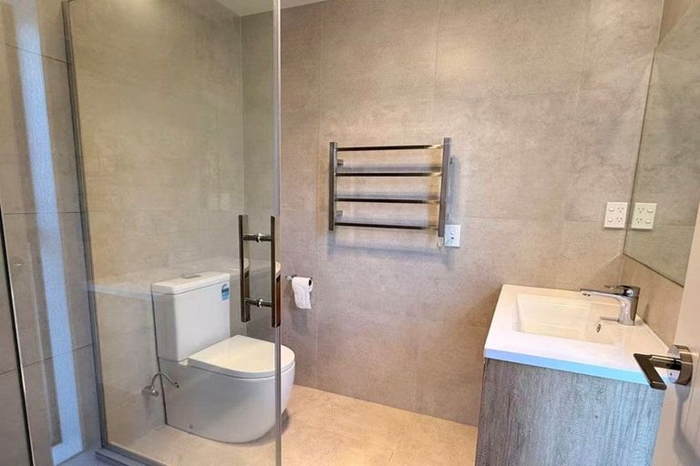 Photo of property in 26c Amberley Avenue, Te Atatu South, Auckland, 0610