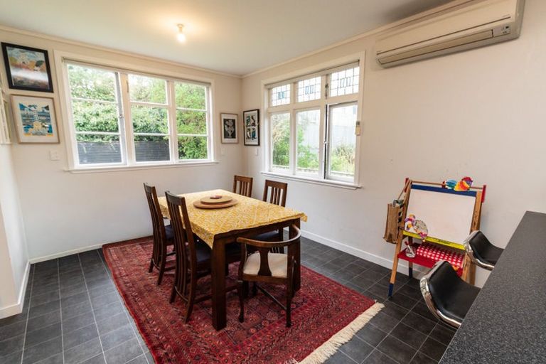 Photo of property in 2 Akatea Street, Berhampore, Wellington, 6023