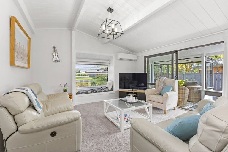 Photo of property in 109 Hall Street, Cambridge, 3434