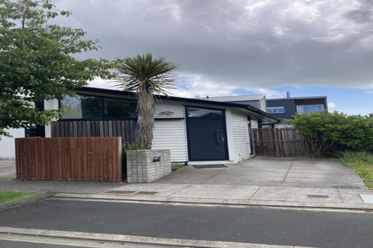 Photo of property in 12 Station Street, Hobsonville, Auckland, 0616