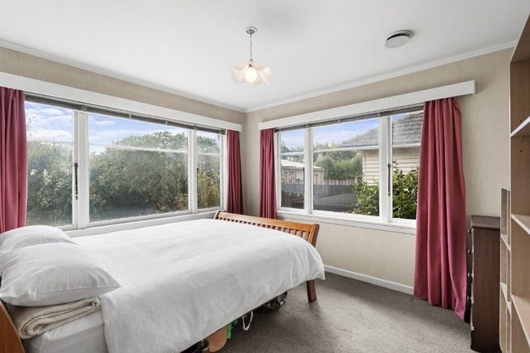 Photo of property in 120 Springs Road, Hornby, Christchurch, 8042