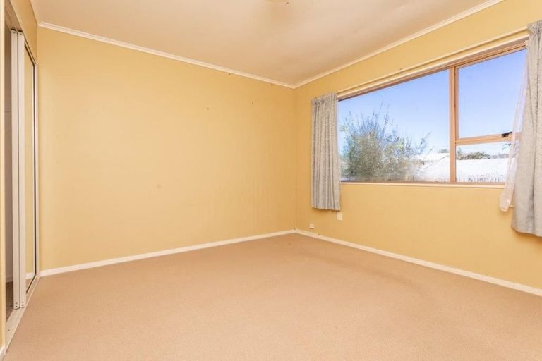 Photo of property in 4/90 Lynwood Road, New Lynn, Auckland, 0600