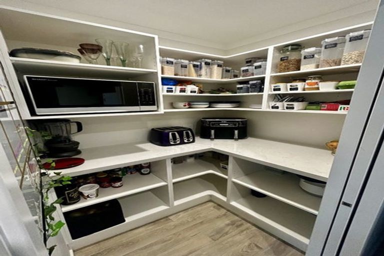 Photo of property in 1 Waireka Street, Pegasus, 7612