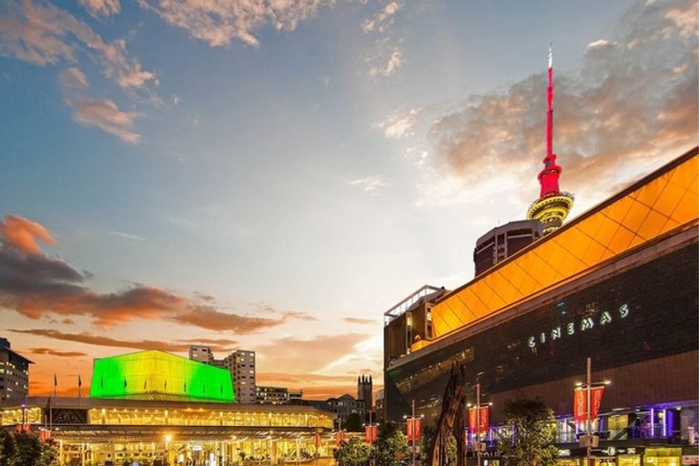 Photo of property in 26 Crompton Road, Massey, Auckland, 0614