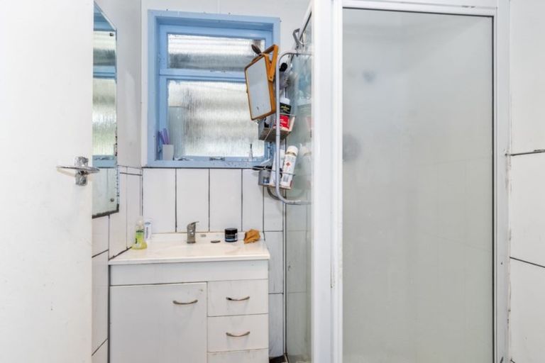 Photo of property in 5a James Cook Drive, Welcome Bay, Tauranga, 3112