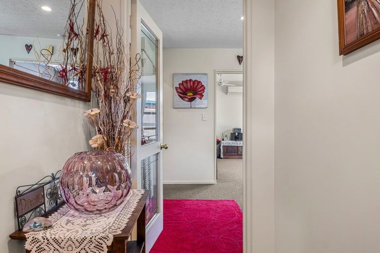 Photo of property in 129 Vagues Road, Northcote, Christchurch, 8052