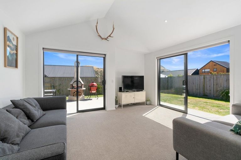 Photo of property in 7 Maize Street, Jacks Point, Queenstown, 9371