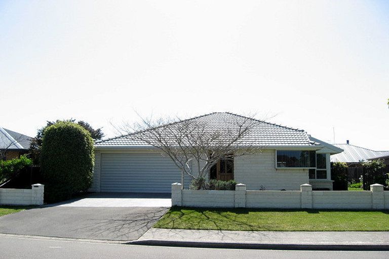 Photo of property in 2 Cumberland Place, Kaiapoi, 7630