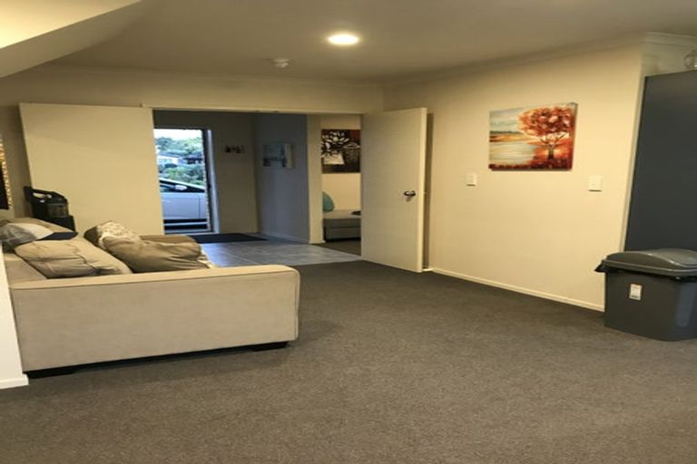 Photo of property in 19 Toomer Place, Beachlands, Auckland, 2018