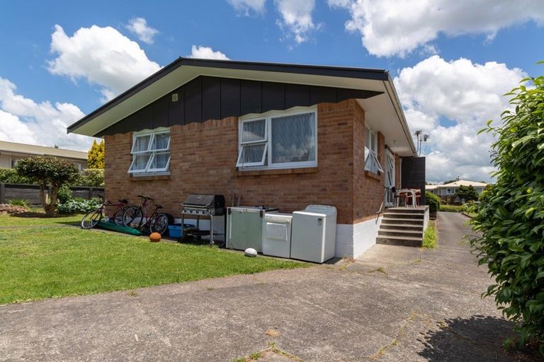Photo of property in 2u2 Oak Street, Morrinsville, 3300