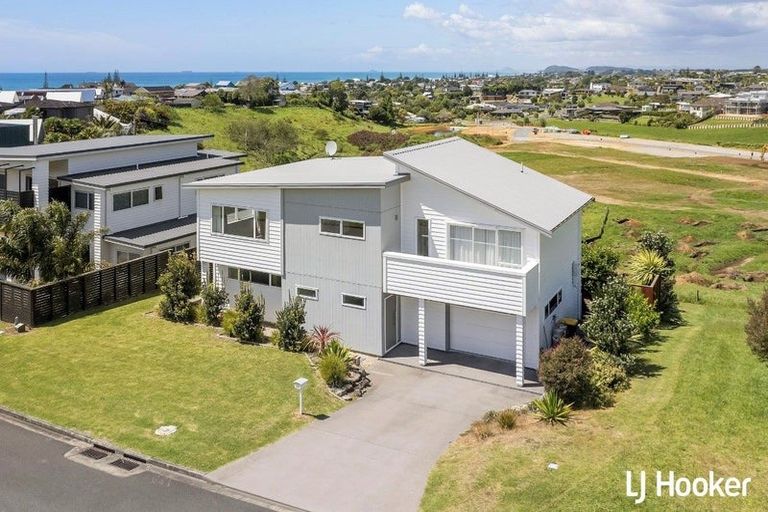 Photo of property in 45 Mayor View Terrace, Waihi Beach, 3611