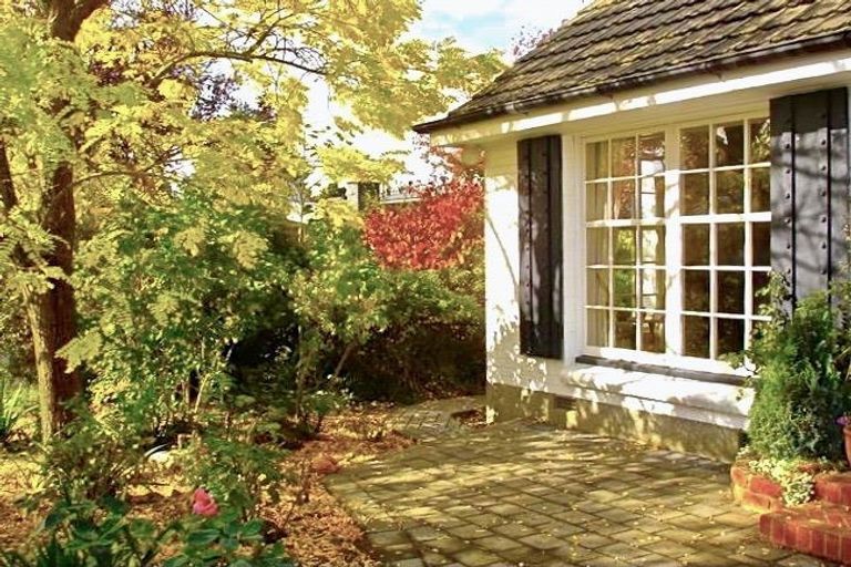 Photo of property in 3 Tuirau Place, Ilam, Christchurch, 8041