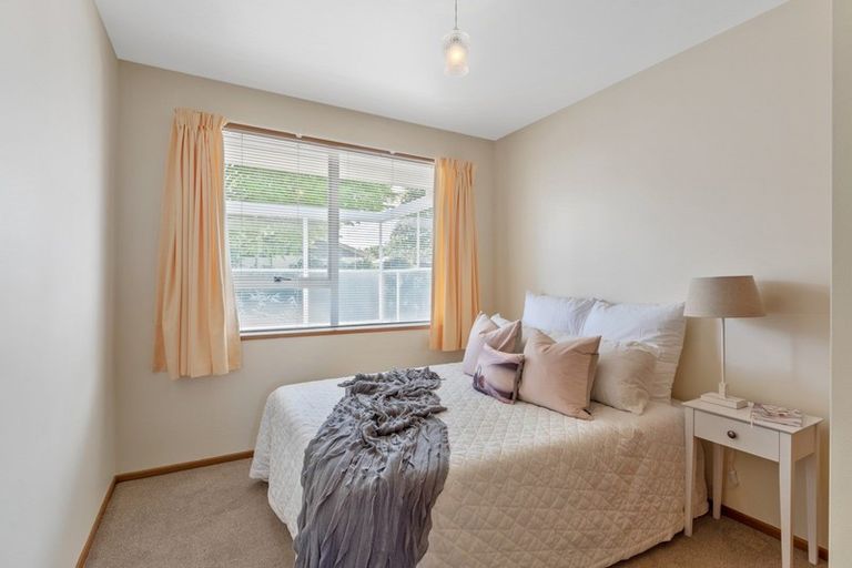 Photo of property in 1/5a Purakanui Place, Northwood, Christchurch, 8051