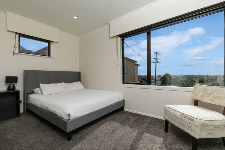 Photo of property in 250 Don Buck Road, Massey, Auckland, 0614