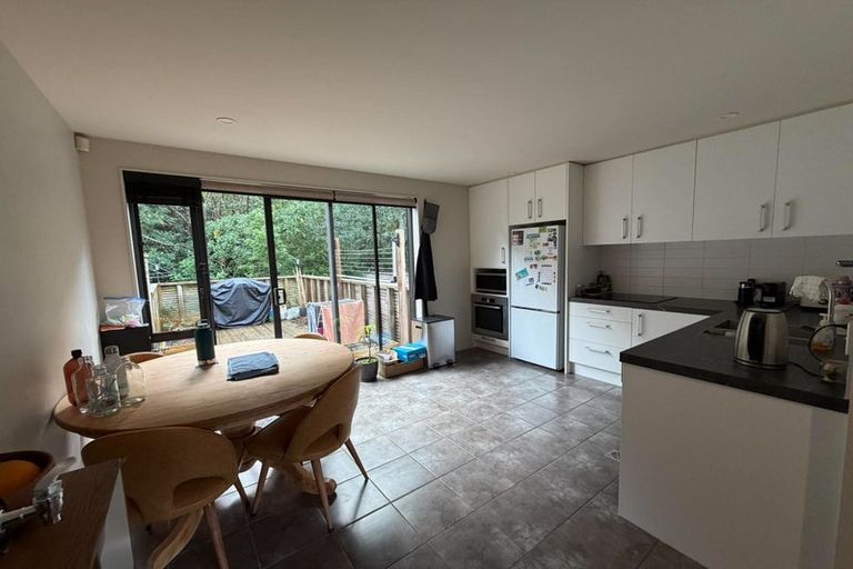 Photo of property in 18/8 Thatcher Crescent, Crofton Downs, Wellington, 6035