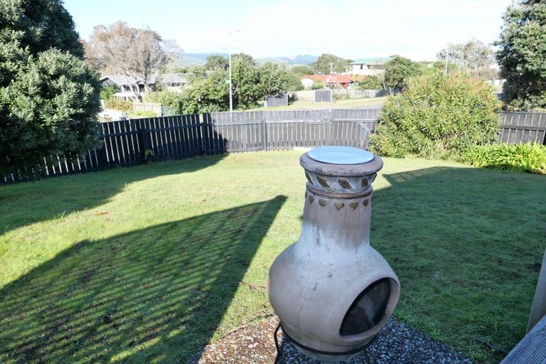 Photo of property in 29 Titoki Road, Waikanae Beach, Waikanae, 5036