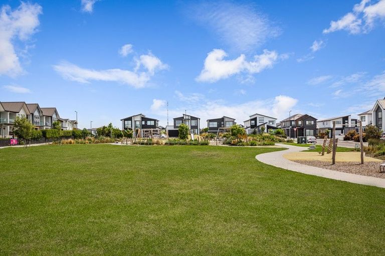 Photo of property in 9 Kearns Drive, Hobsonville, Auckland, 0616