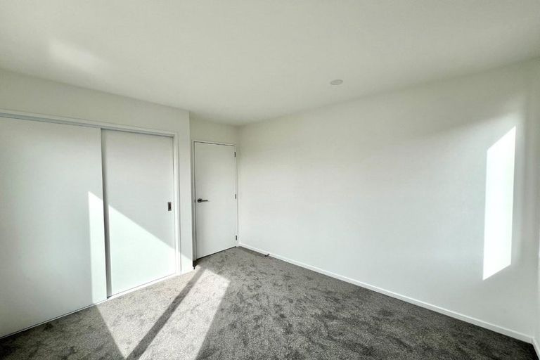 Photo of property in 13a Matterhorn Crescent, Northpark, Auckland, 2013