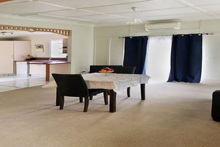 Photo of property in 86 Shakespeare Road, Bluff Hill, Napier, 4110
