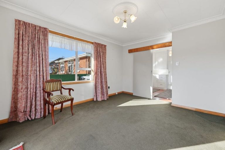 Photo of property in 132 Macandrew Road, South Dunedin, Dunedin, 9012