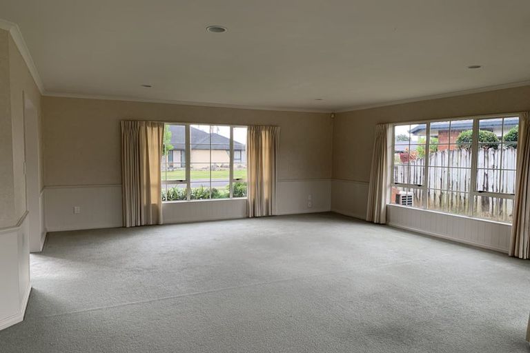 Photo of property in 13 Moss Crescent, Takanini, 2112