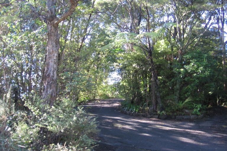 Photo of property in 236 Konini Road, Titirangi, Auckland, 0604