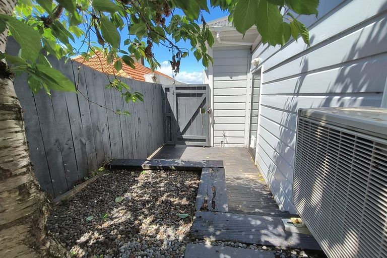 Photo of property in 22 Hinau Road, Hataitai, Wellington, 6021