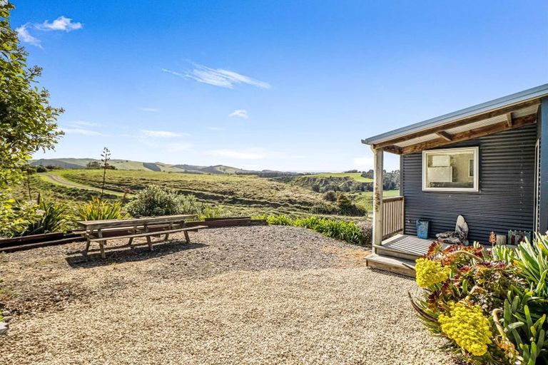 Photo of property in 16 Hall Street, Motunau, Waipara, 7387